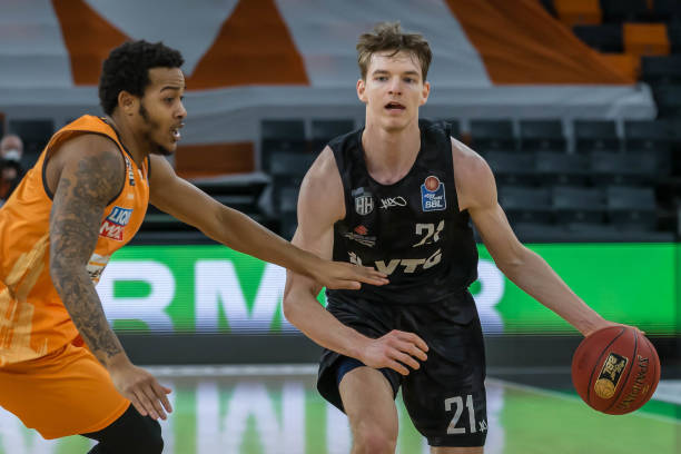 重新体验他 重新体验他