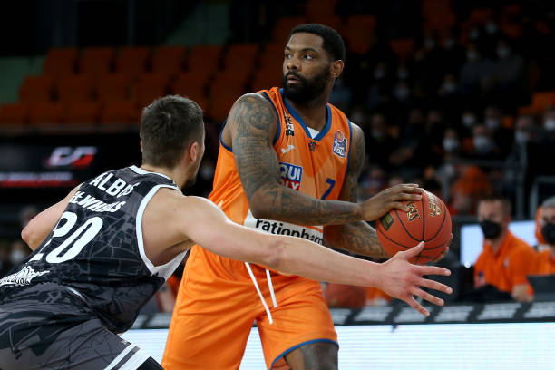 互殴事件 互殴事件